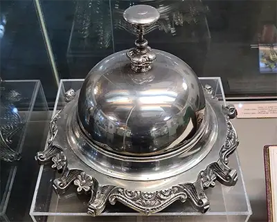 Звънец от Народното събрание на България