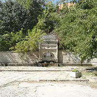 Чешма от османската епоха до старата турска баня в Каварна