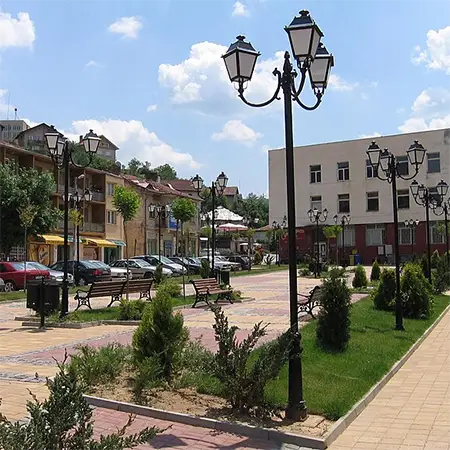 Град Трън