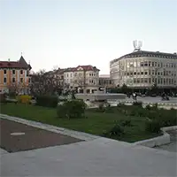 Изглед към пл. „Христо Ботев“, Враца