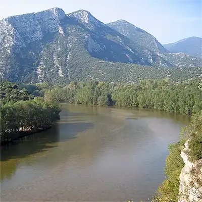 Река Места