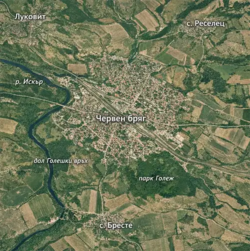 Сателитен релефен изглед на Град Червен бряг
