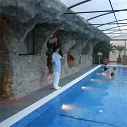 Басейн „Оазис“ в балнеоложки хотел „Маркони“