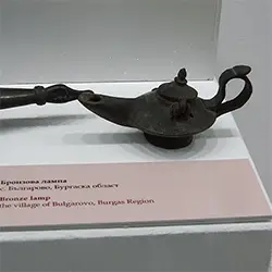 Бронзова лампа от Българово
