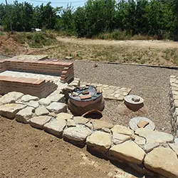 Възстановени стени от крепостта на нос Свети Атанас