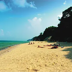 Девственият плаж на Кара дере