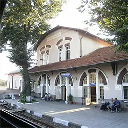 Железопътната гара Брусарци