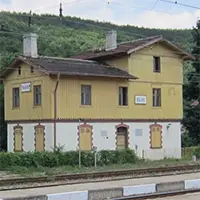 Старата железопътна гара