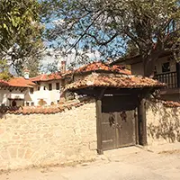 Царската вила