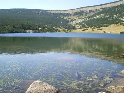 Безбожкото езеро