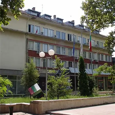 Долна Митрополия