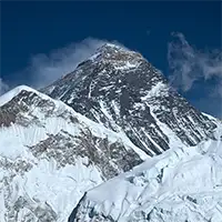 Еверест, видян от Калар Патар