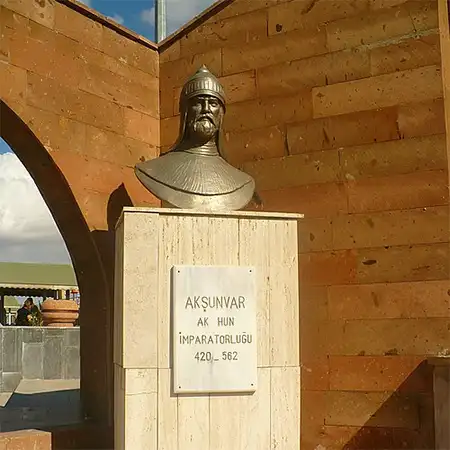 Ак Хунска империя